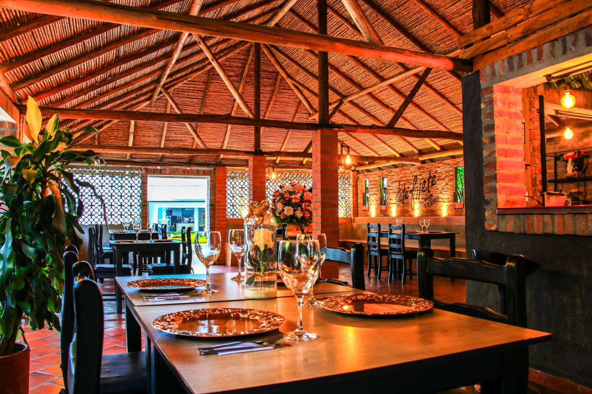 Hotel Campestre Santa Catalina San Gil Buitenkant foto
