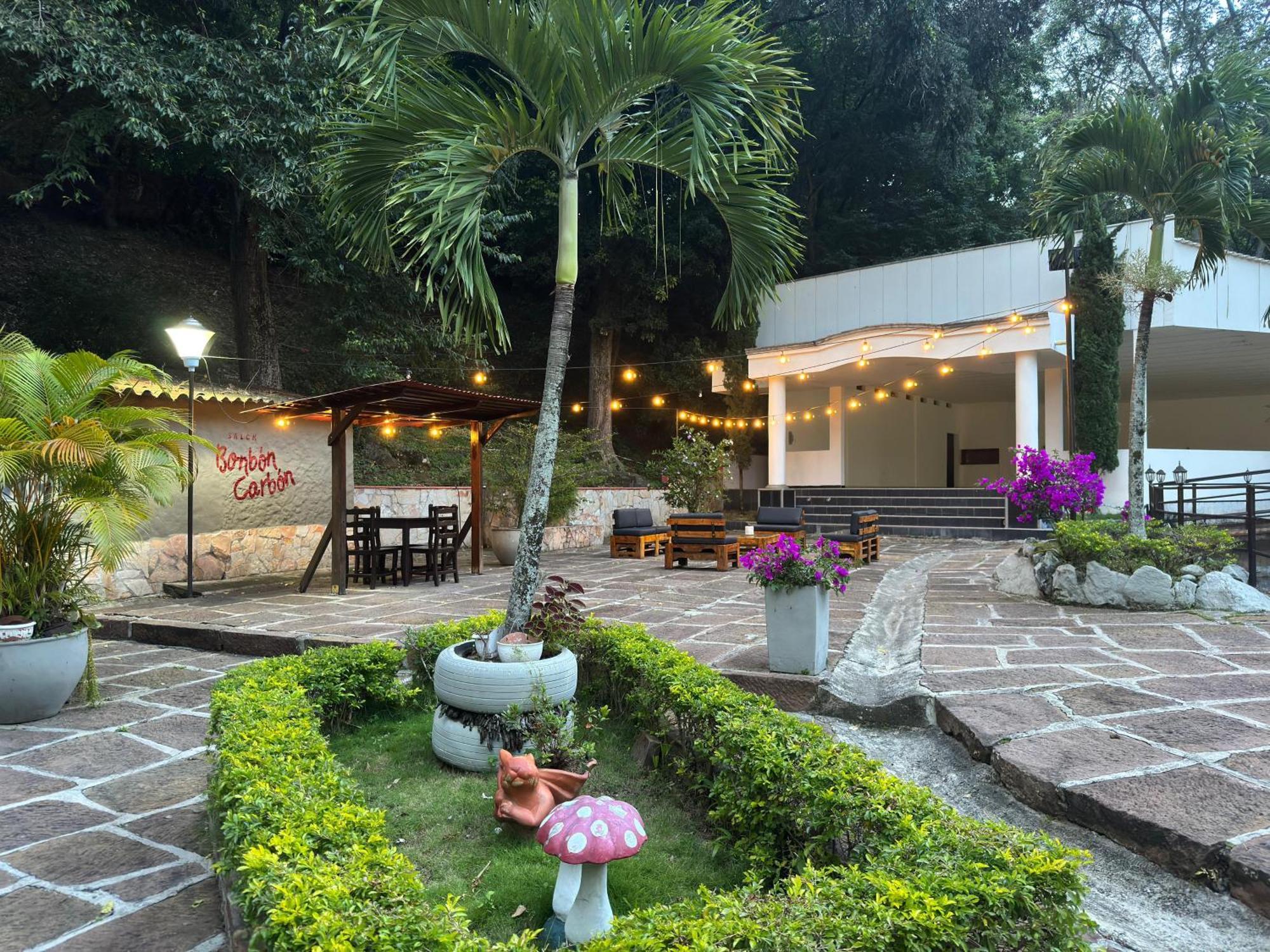 Hotel Campestre Santa Catalina San Gil Buitenkant foto